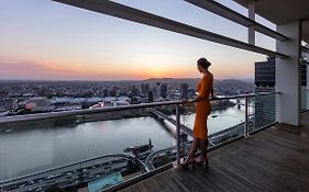 Oaks Brisbane Casino Tower Suites
